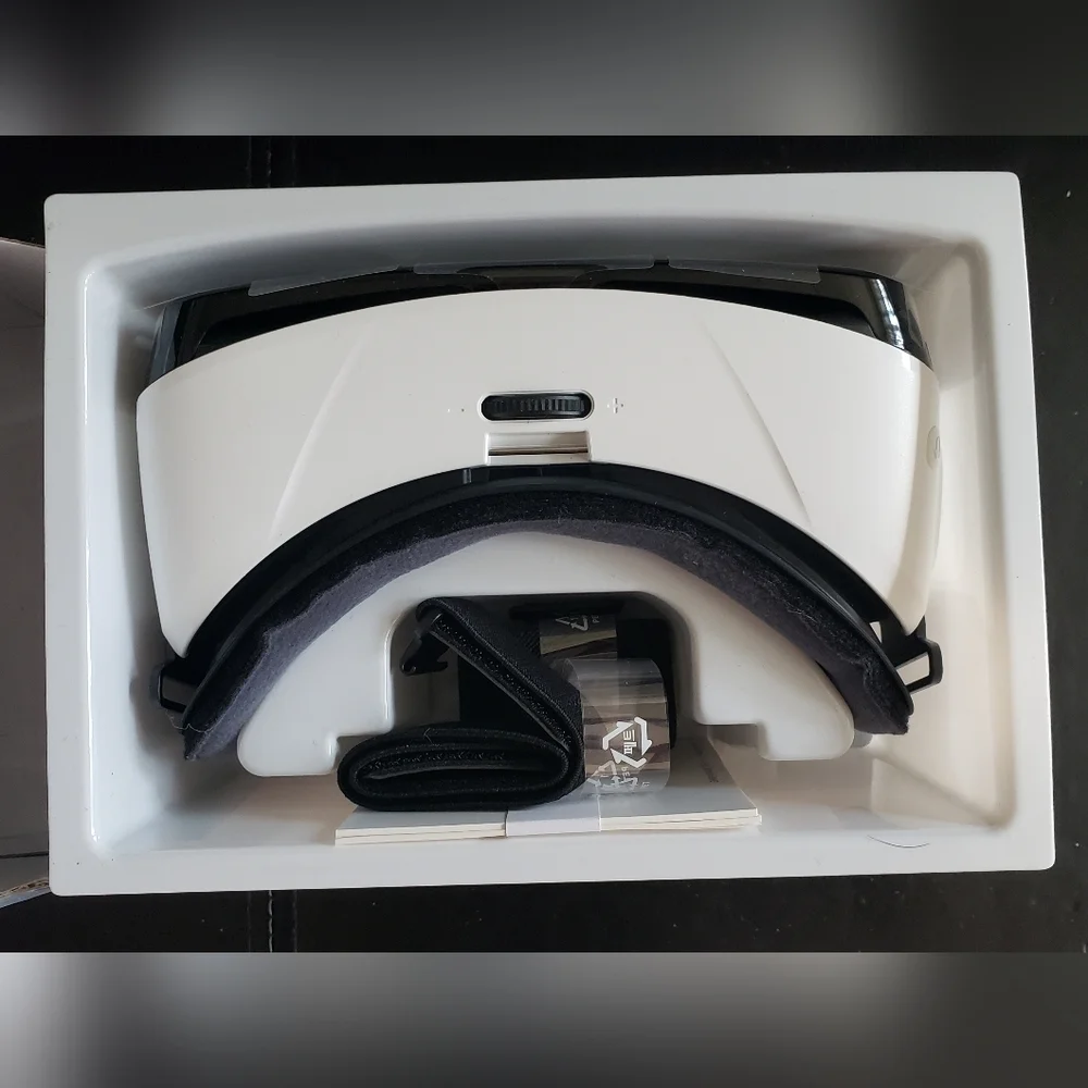 Samsung Gear VR Virtual Reality Headset Galaxy Note 5/S6/S6 Edge/S7/Edge S7